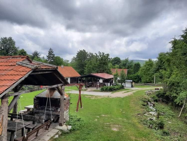Ranch Farm Stay Rakovica Eksteriør bilde
