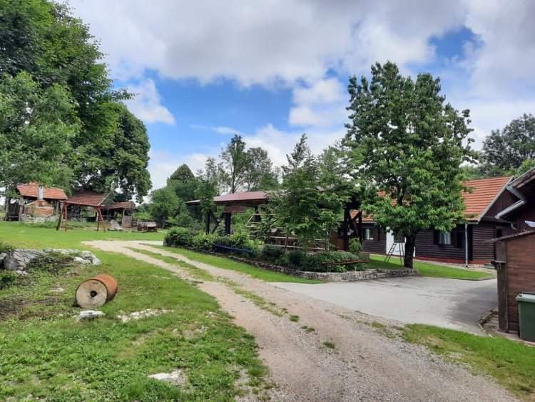 Ranch Farm Stay Rakovica Eksteriør bilde