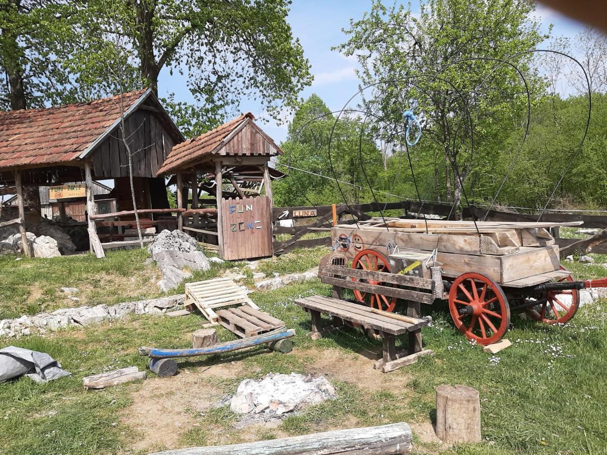 Ranch Farm Stay Rakovica Eksteriør bilde