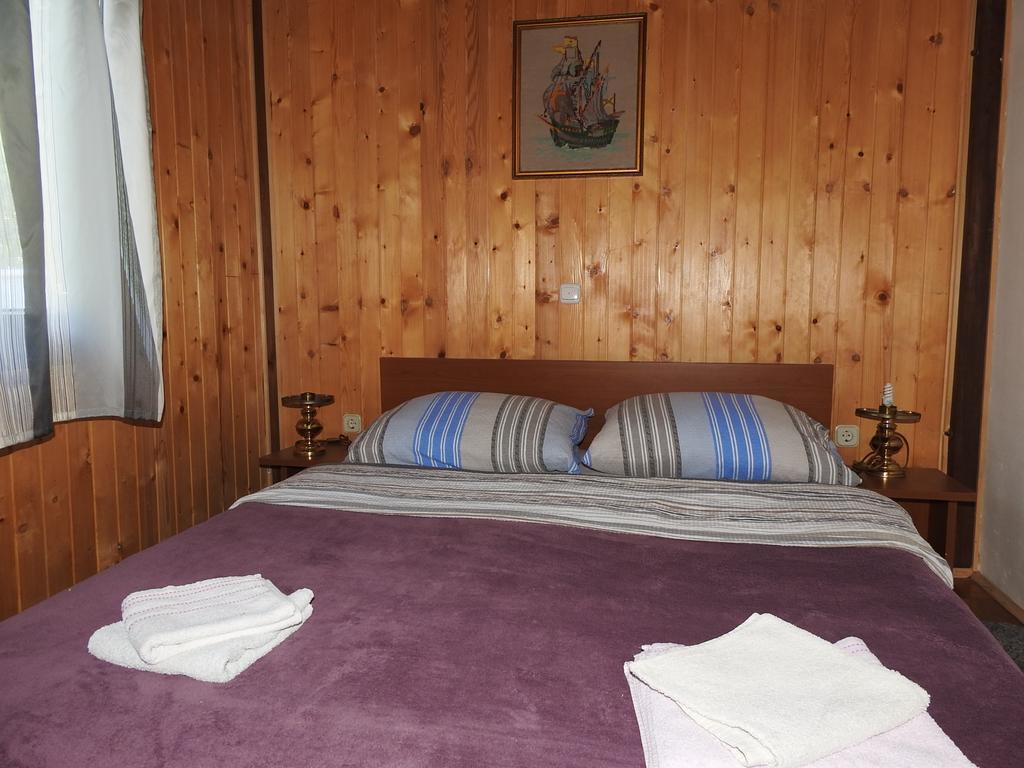 Ranch Farm Stay Rakovica Eksteriør bilde